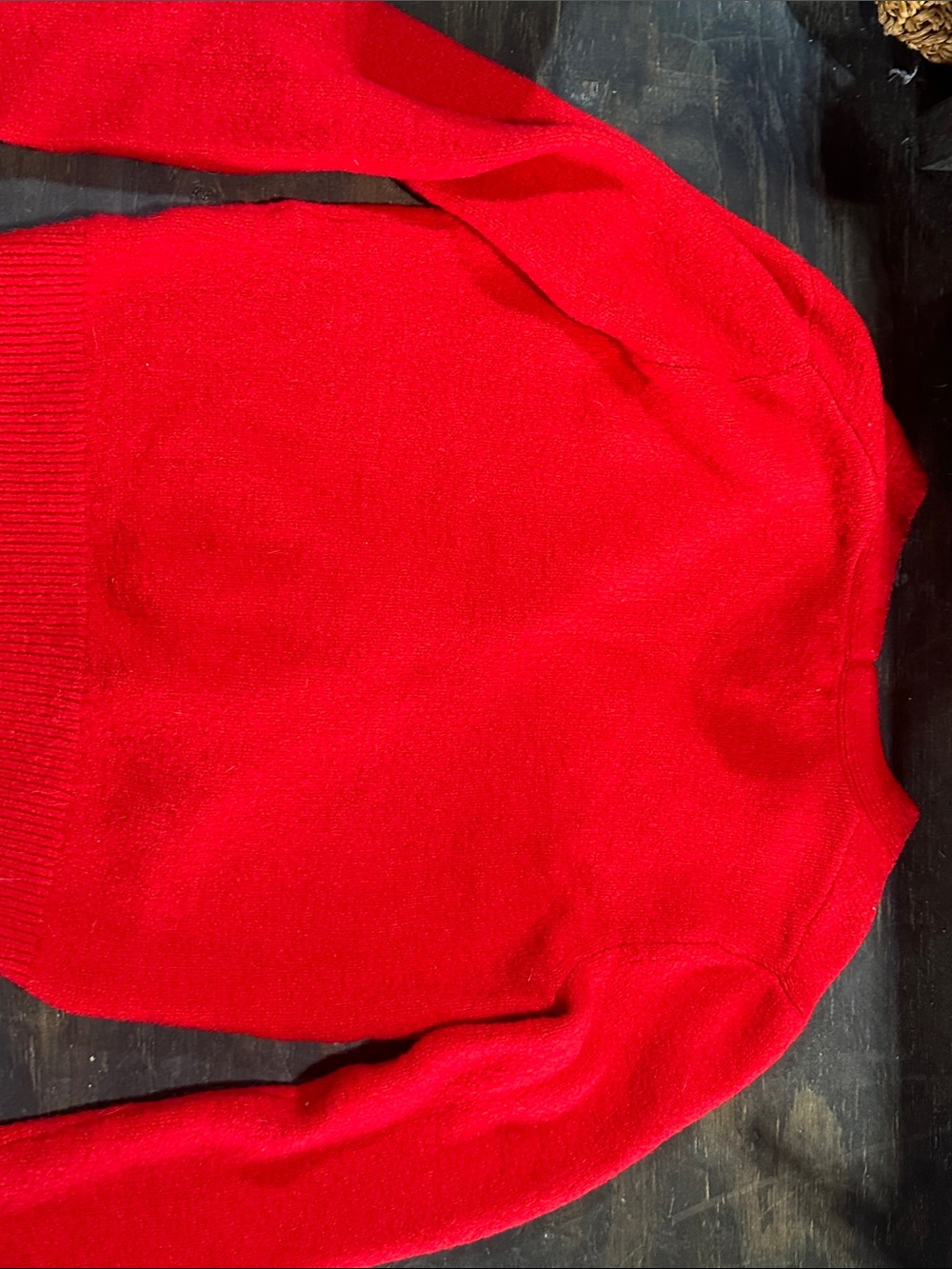 cupcakes & cashmere Bright Red Heart-Button Cardigan 0065 - Picture 3 of 3
